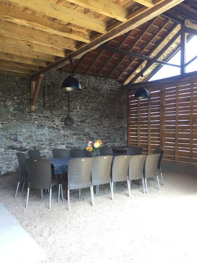 Grand Gite Maison D Alice Auvergne - 15 Personnes Saint-Bonnet-les-Quarts Exteriér fotografie